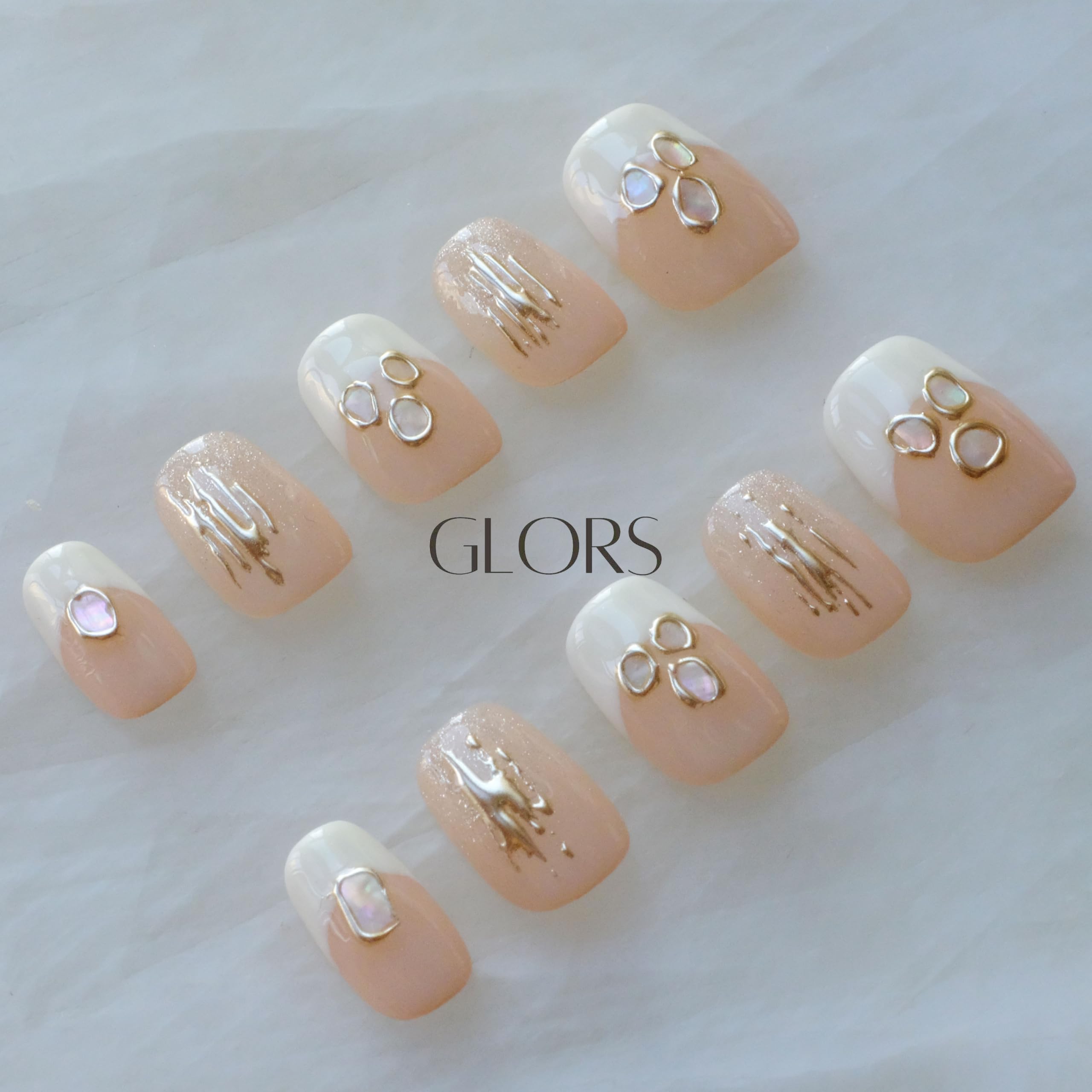 GLORS Purely Handmade Press On Nails | Mica Love Shell Piece — Short Square 10 Pcs