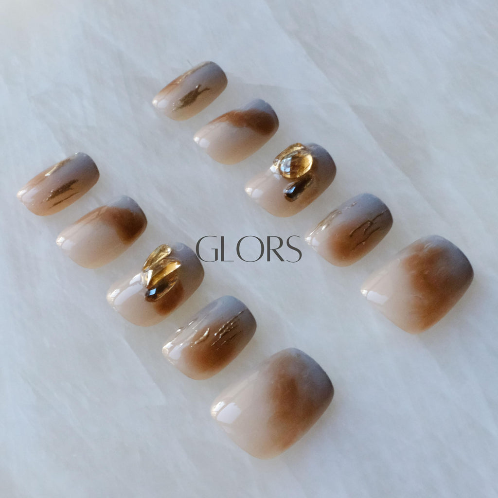 GLORS Purely Handmade Press On Nails | Mist Forest Gradient – Short Square, 10 pcs (SS)