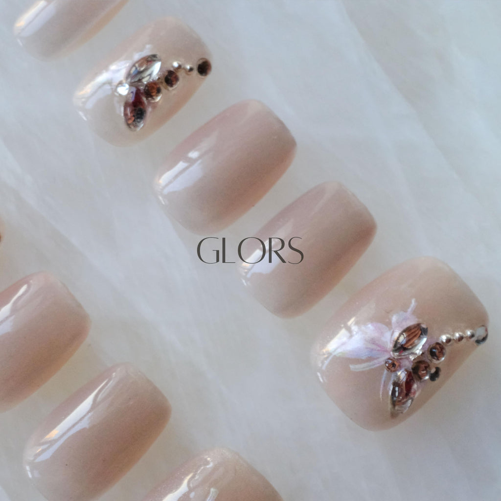 GLORS Purely Handmade Short Press On Nails – Butterfly Cat-Eye Art, 10pcs