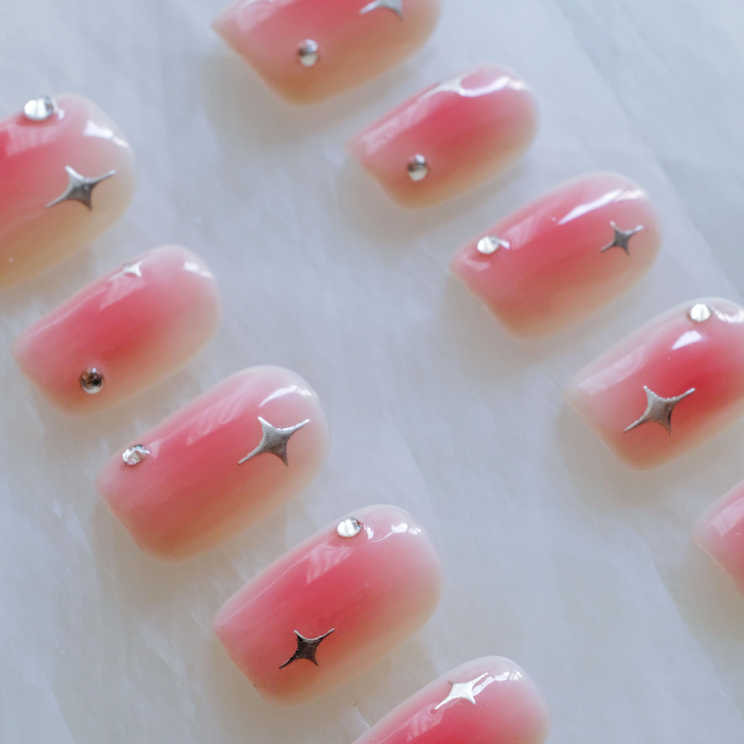 GLORS Short Square Press On Nails – Pink + Silver Stars, 10 Pcs | Salon Quality