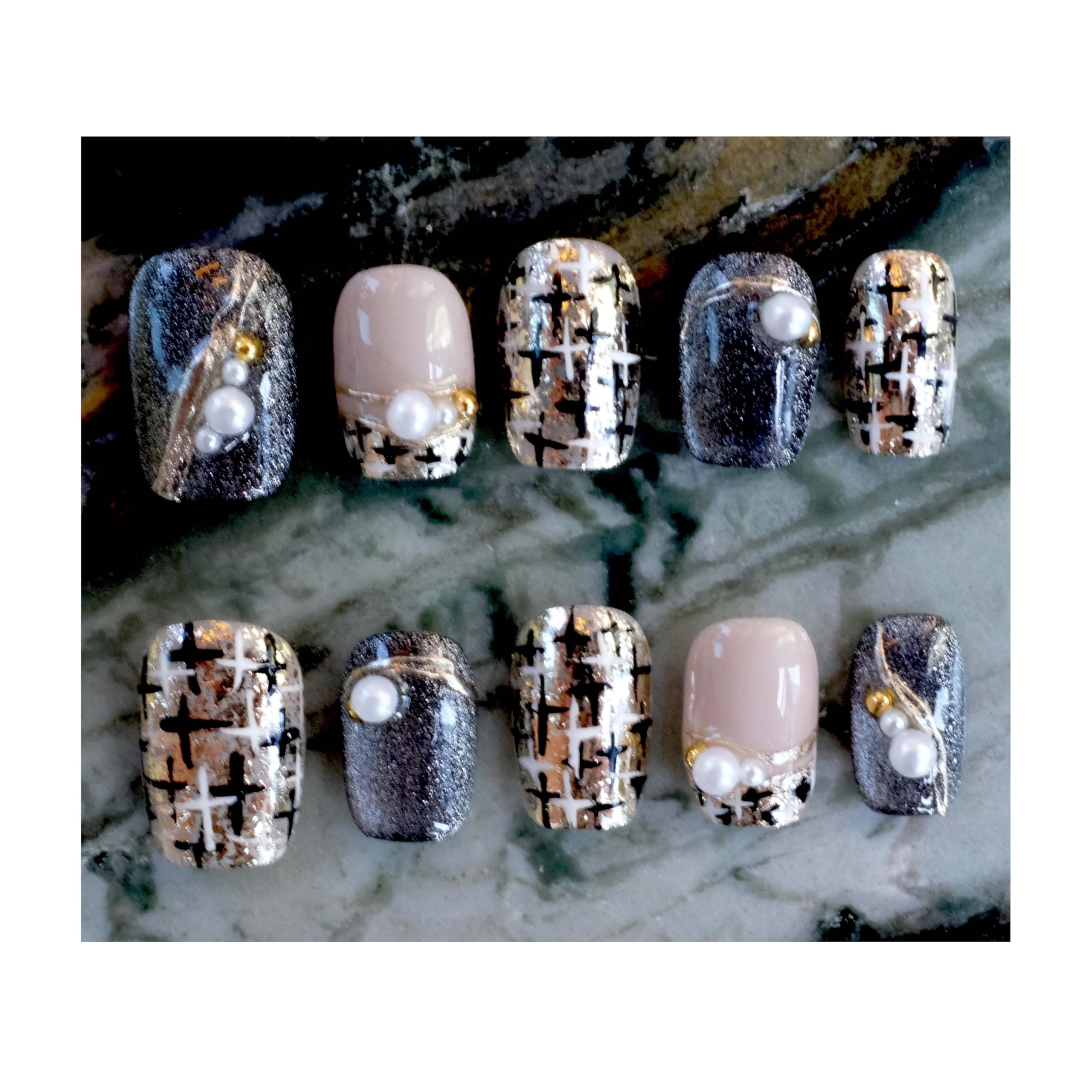 GLORS Purely Handmade Press On Nails | Gold & Pearl Short Square, 10 Pcs (Medium, SS)