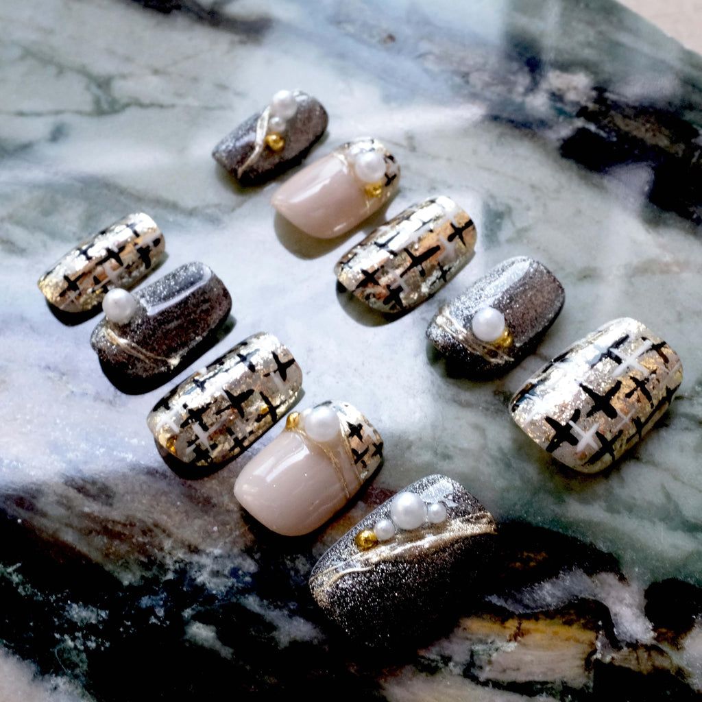GLORS Purely Handmade Press On Nails | Short Square 10 Pieces SS | Gold & Pearl Salon-Quality Nail Art