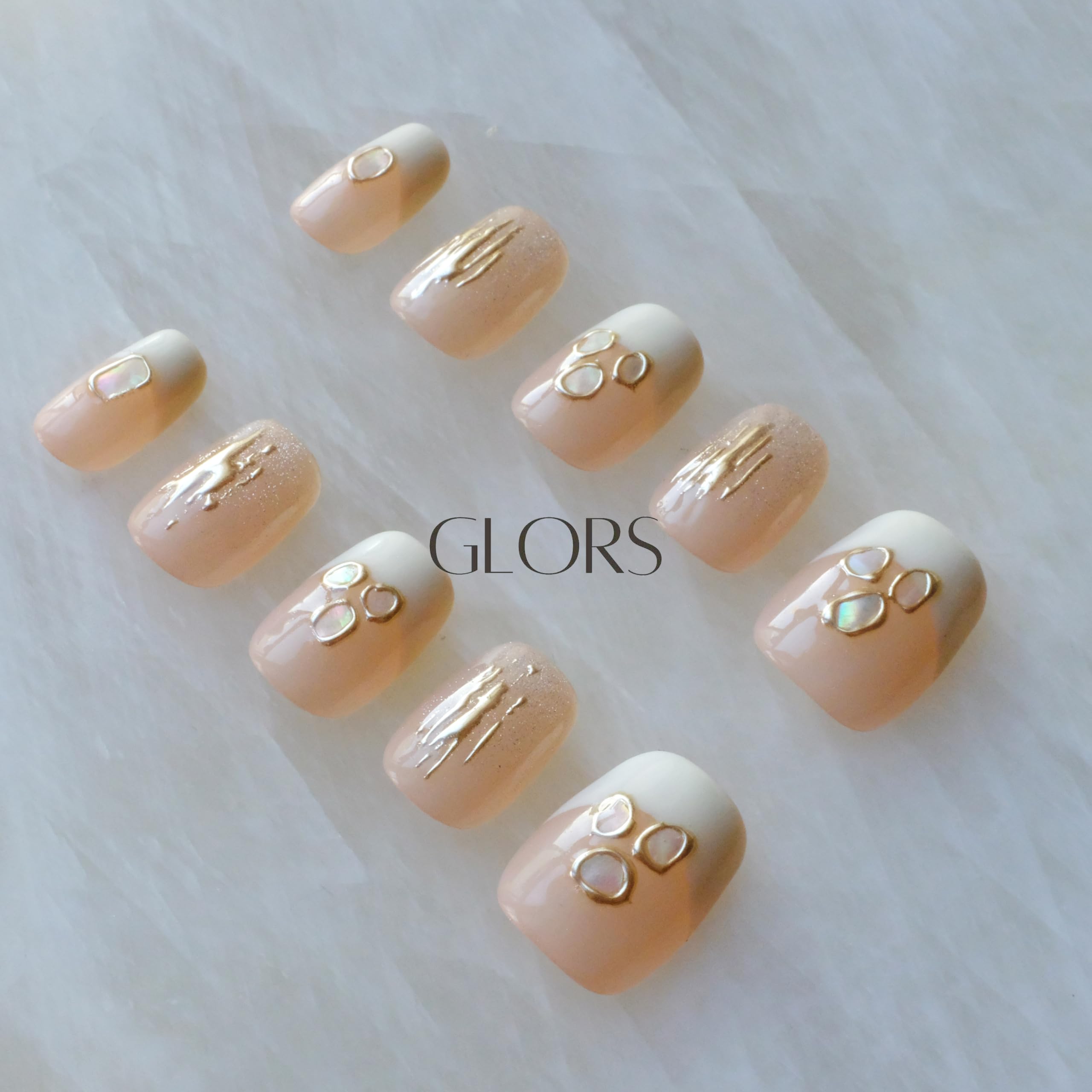 GLORS Purely Handmade Press On Nails | Mica Love Shell Piece — Short Square 10 Pcs
