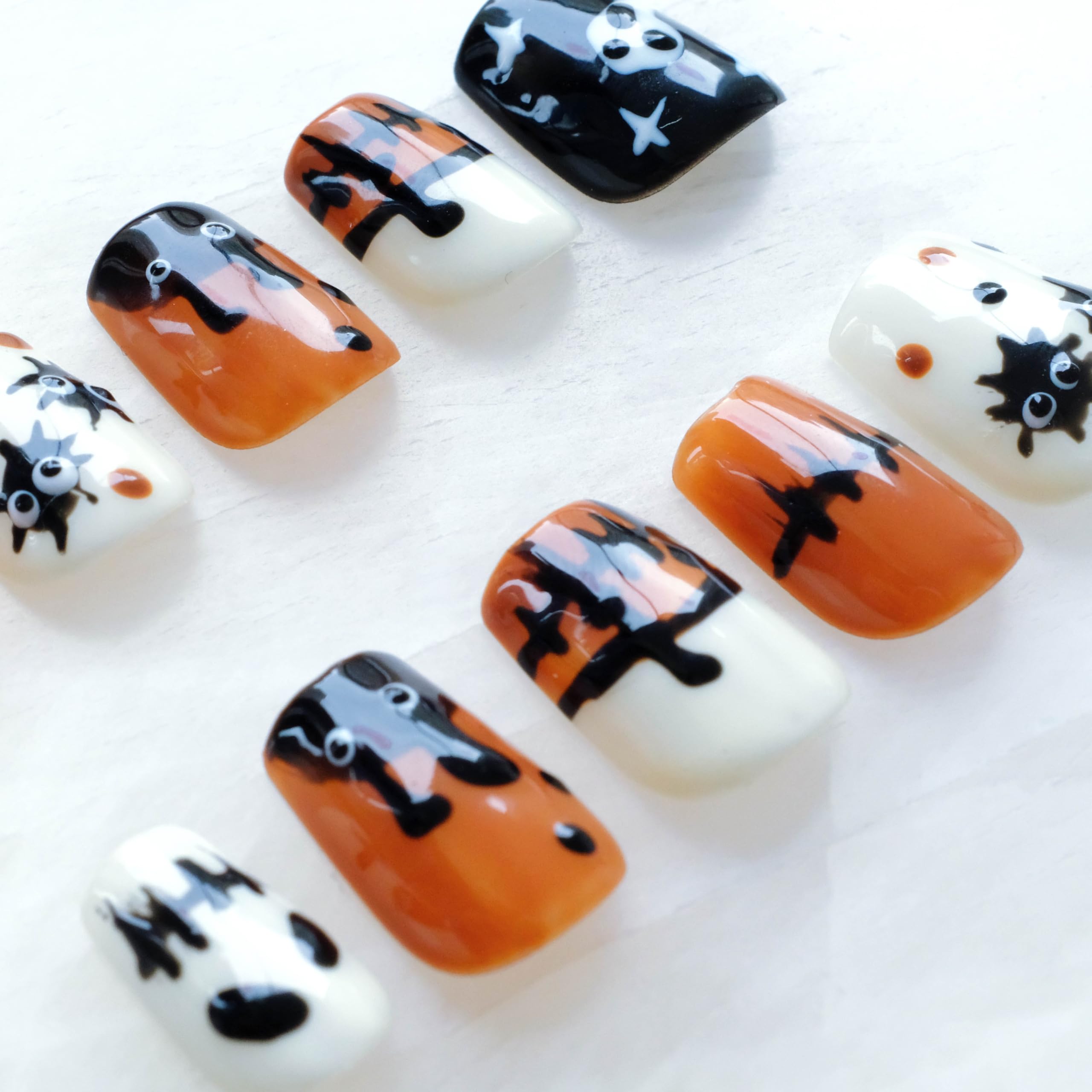 GLORS Halloween Press On Nails – 10-Piece Short Square Set in Orange & Black