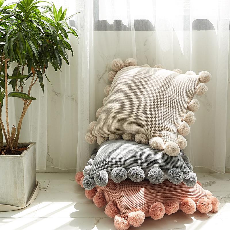 GU93 Set Of Three Cushions, Cotton