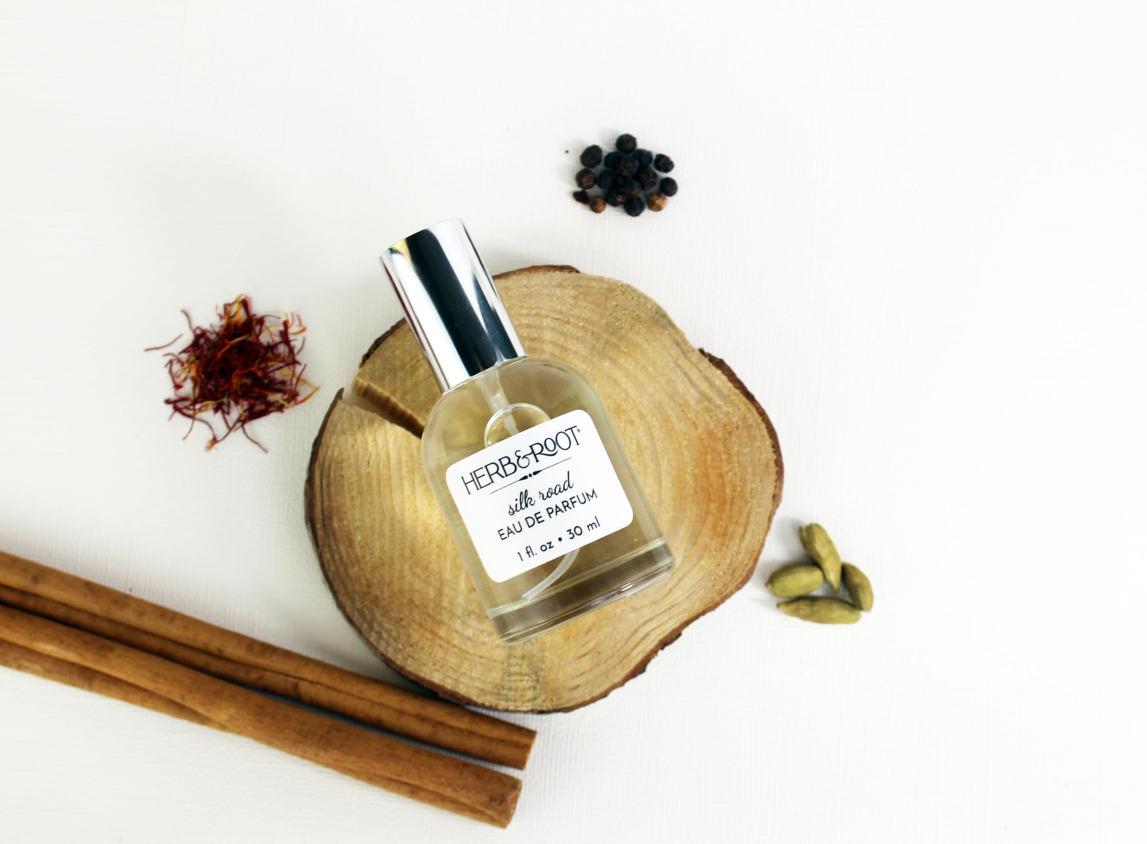 Herb & Root Amber Wood Spice – Long-Lasting Women’s Perfume with Saffron, Cardamom & Sandalwood