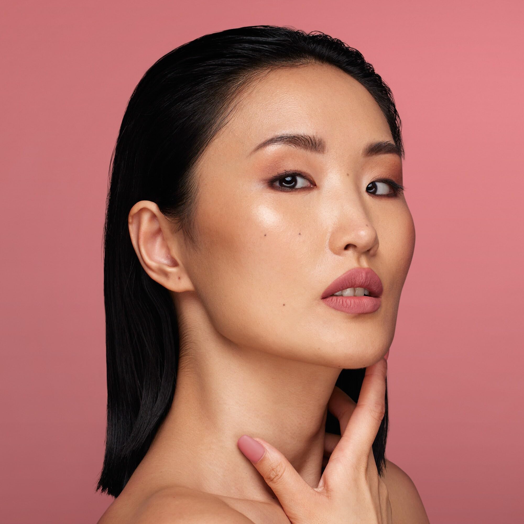 HUDABEAUTY Liquid Matte Ultra-Comfort Lipstick – Perfectionist | Transfer-Proof