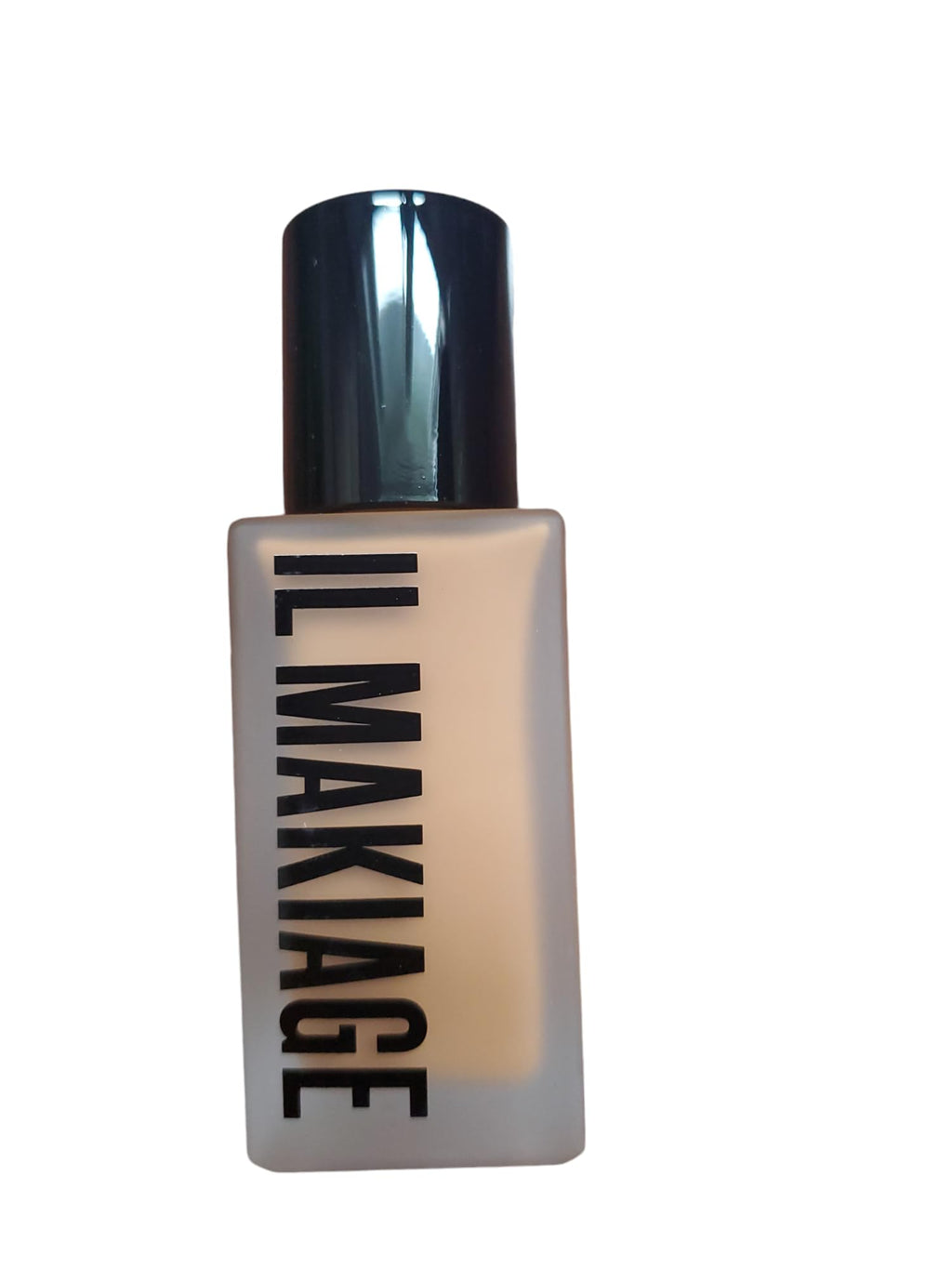 Il Makiage Woke Up Like This Flawless Base Foundation – Buildable, Blendable Coverage