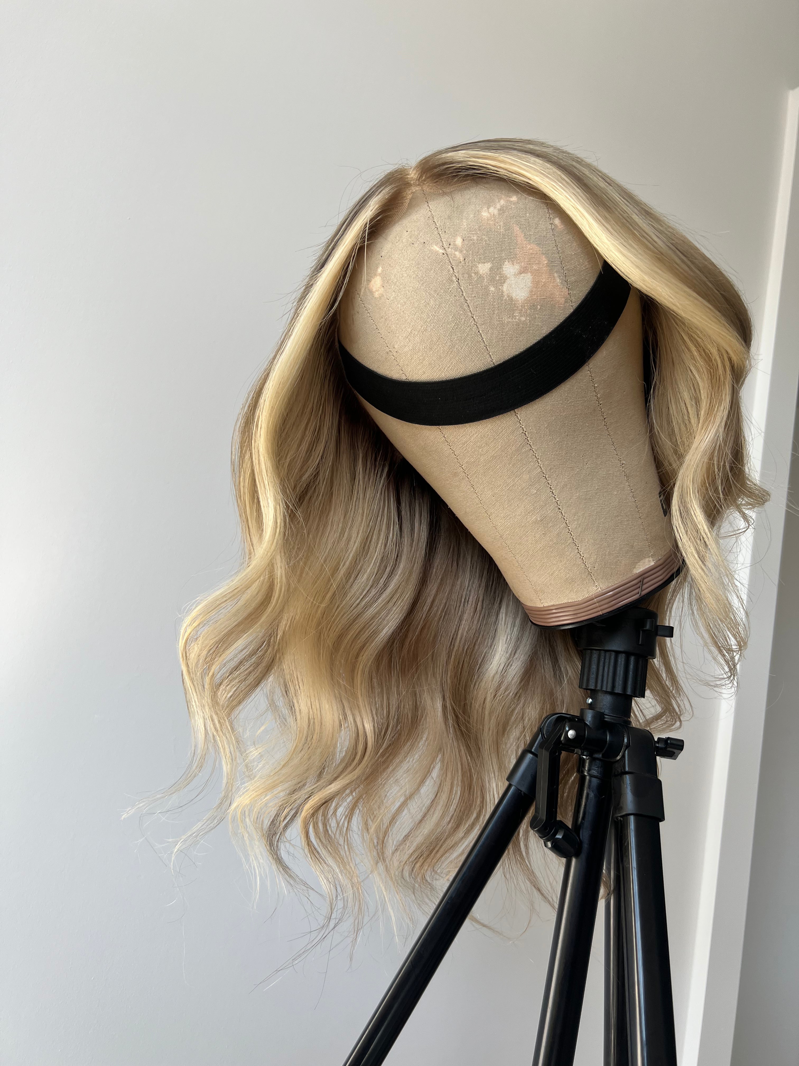 Rooted Bronde Mix - Full Lace Human Hair Wig