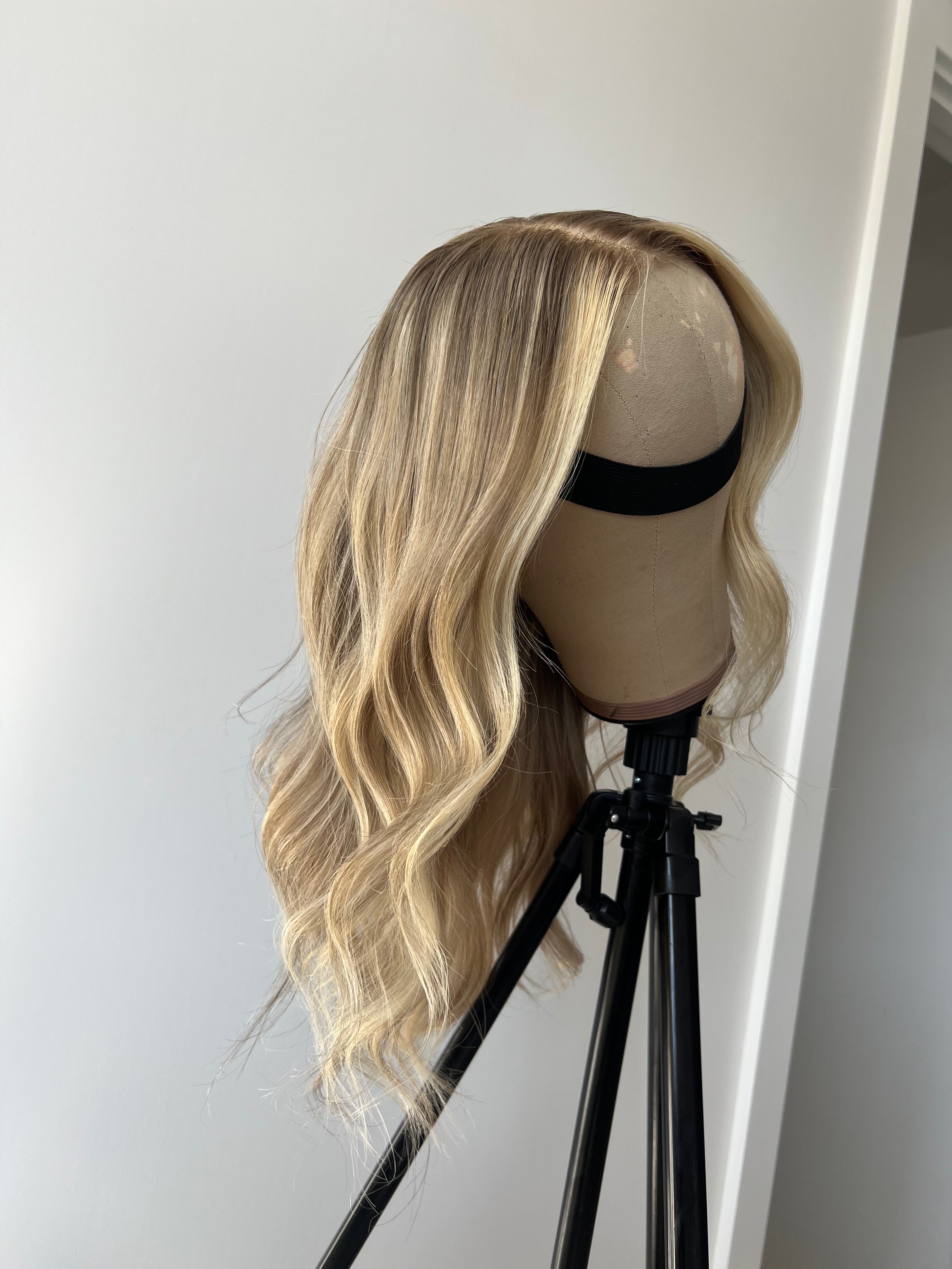Rooted Bronde Mix - Full Lace Human Hair Wig