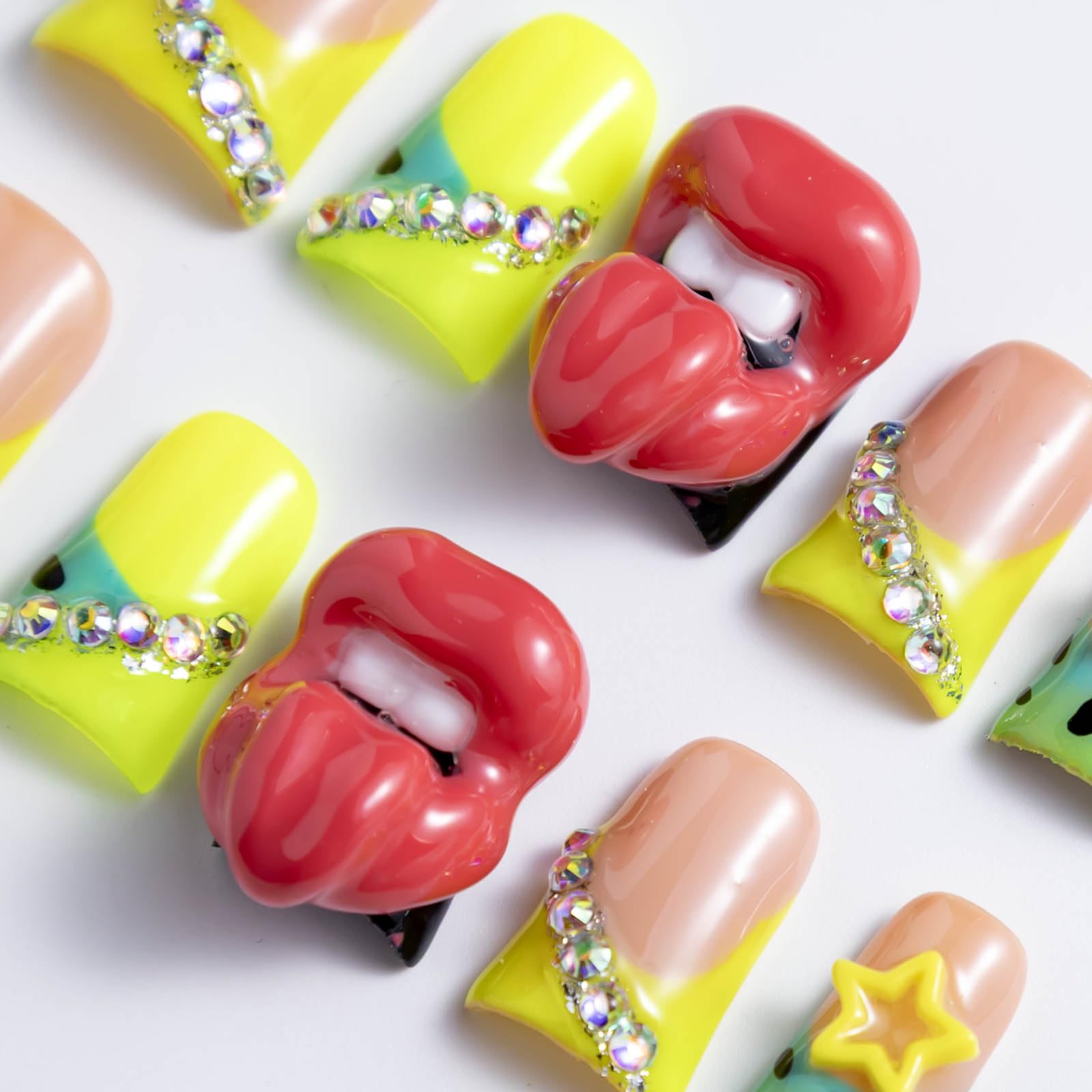 IntoVibes 10-Piece Luxury Duck-Shape Press On Nails – Short & Reusable