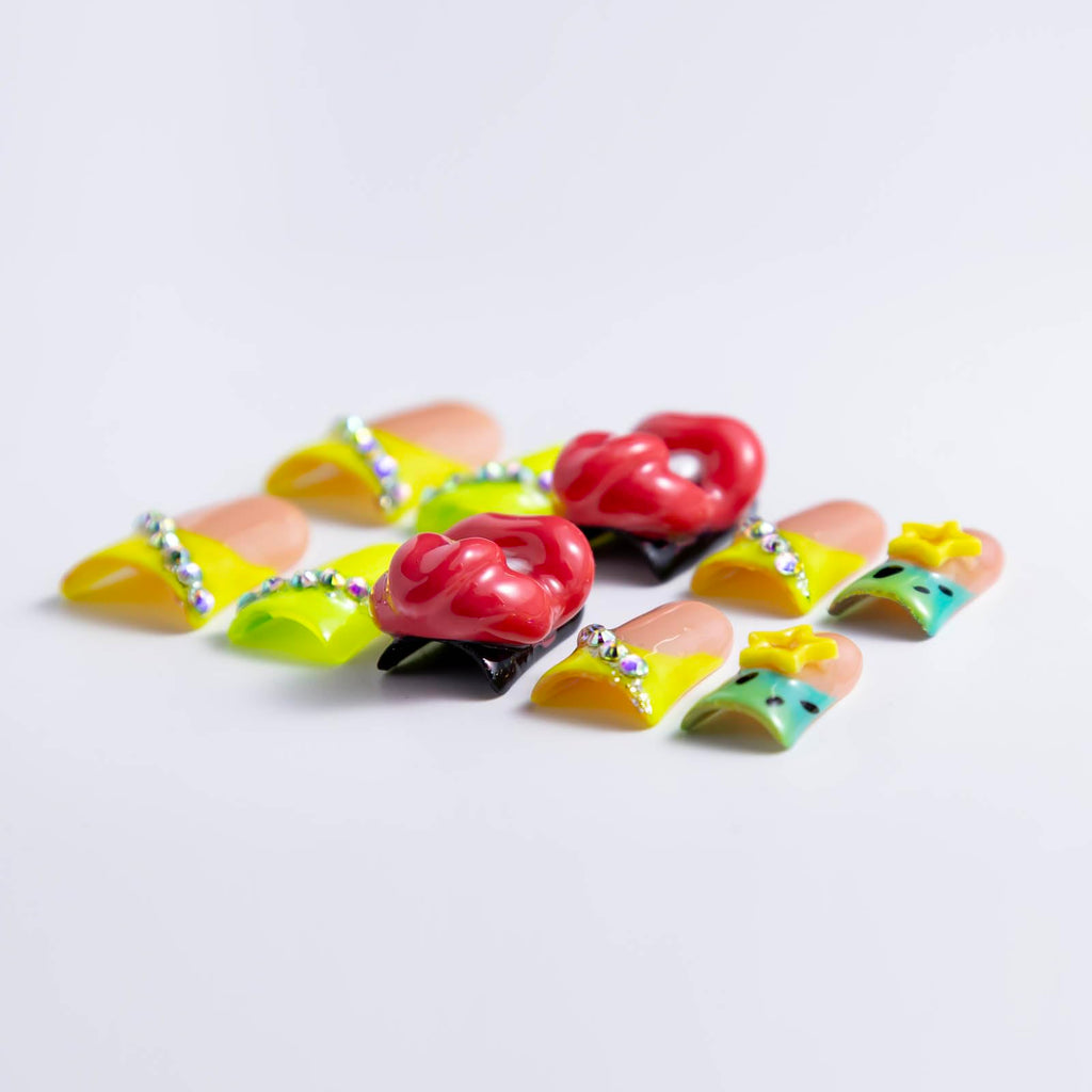 IntoVibes 10-Piece Luxury Duck-Shape Press On Nails – Short & Reusable