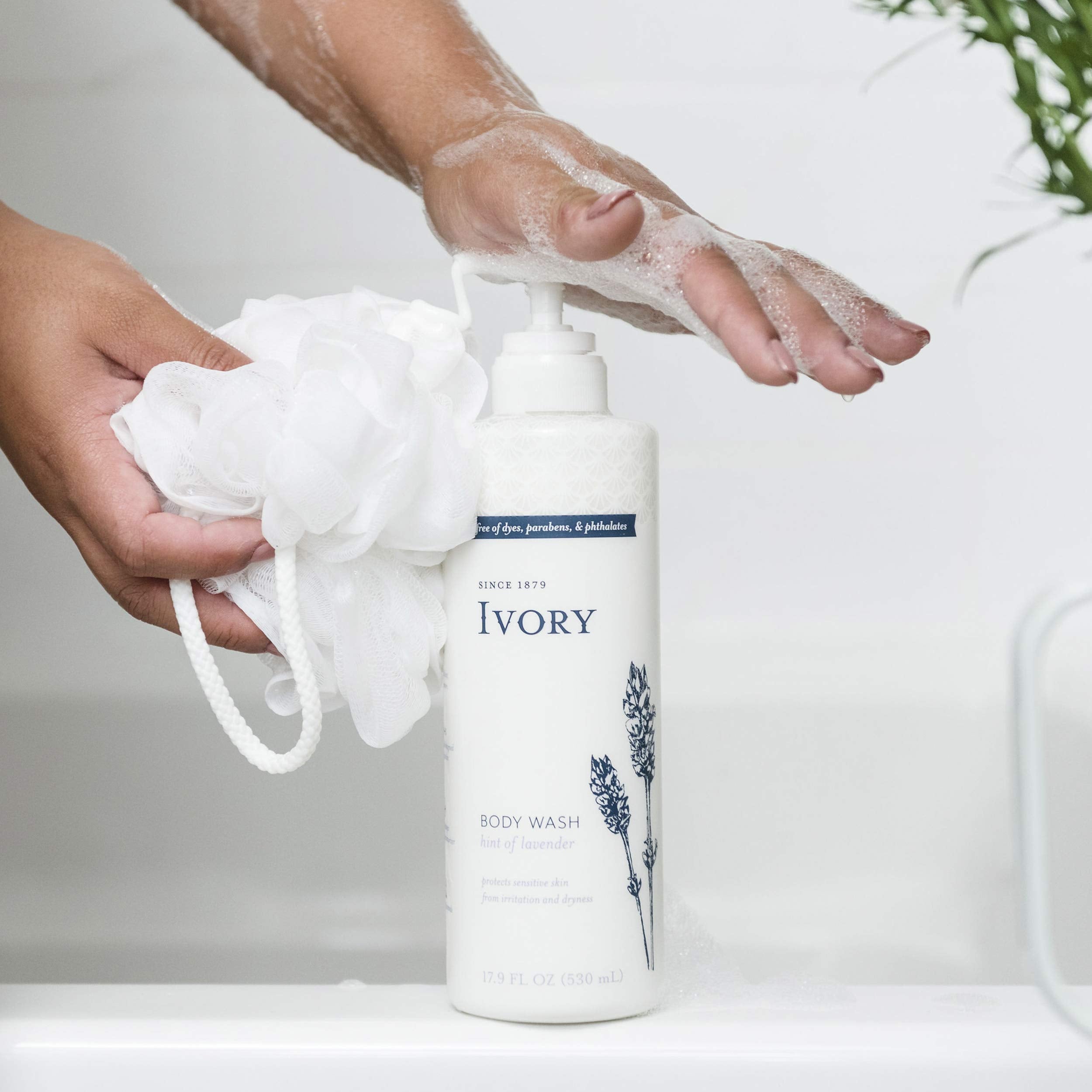 Ivory Sensitive Skin Moisturizing Body Wash with Lavender Scent – 17.9 fl oz x 4 Pack