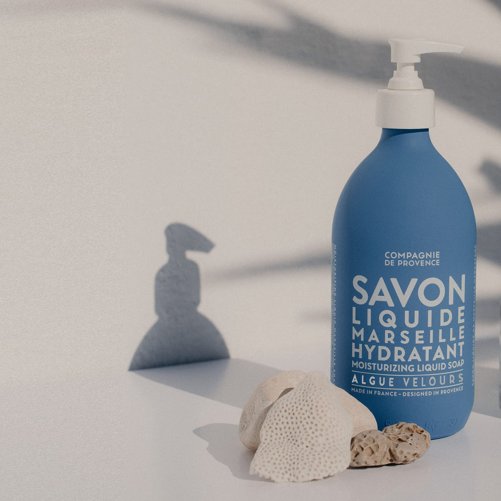 La Compagnie de Provence Savon de Marseille Extra Pure Liquid Soap – Velvet Seaweed | Glass Pump 16.7 oz & Refill 33.8 oz