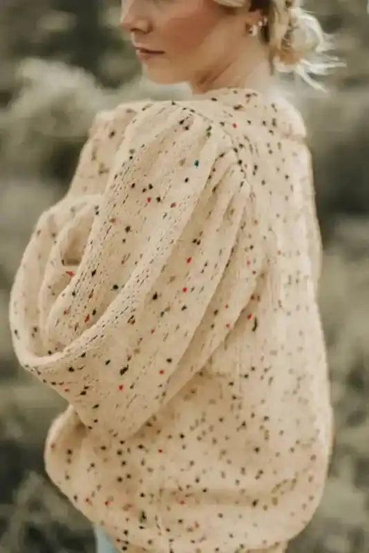 Colorful Cable Knit Sweater with Dots for Cozy Winter Wear