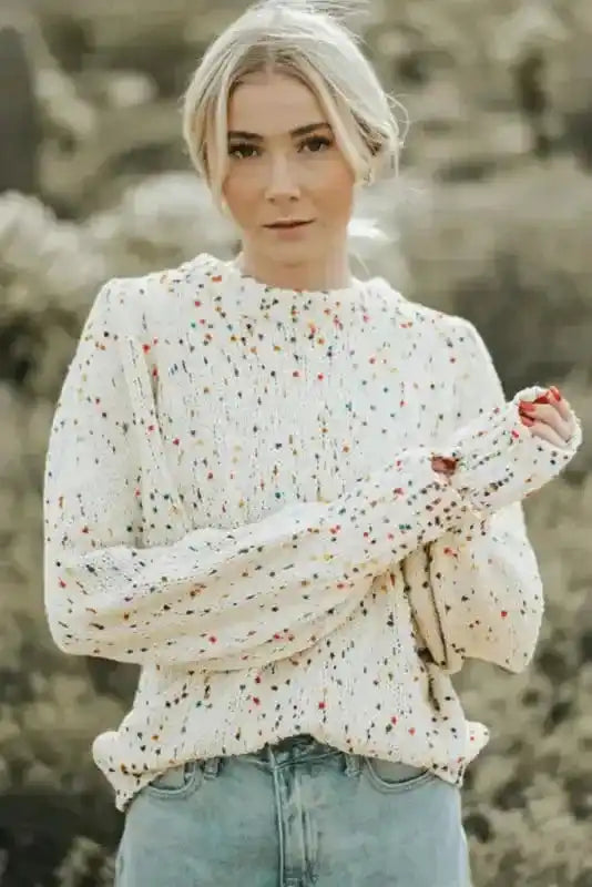 Colorful Cable Knit Sweater with Dots for Cozy Winter Wear