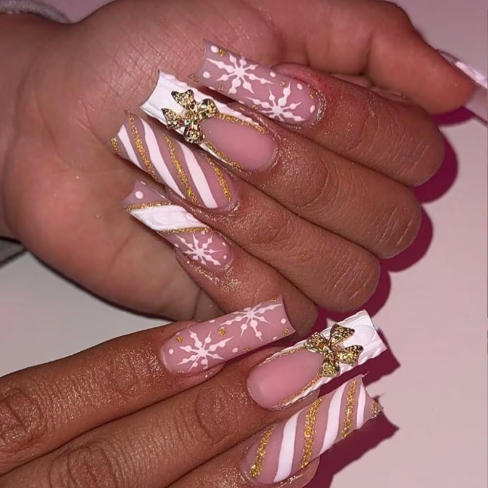 MAGLFELL Christmas Press On Nails – Square Nails with Snowflakes & Gold Bow, 10 Pcs, Reusable ABS
