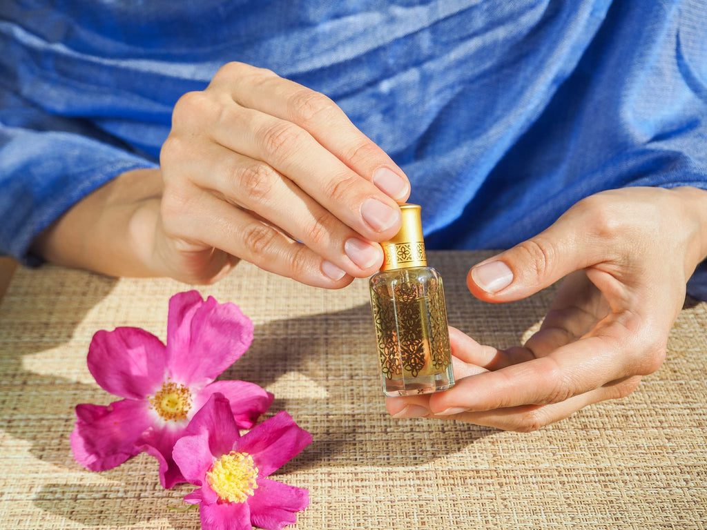 MdO Khamrah Perfume Oil 12mL | Unisex Oriental Fragrance | Cinnamon, Praline, Amber & Vanilla | Long-Lasting Scent | Maison d'Orient