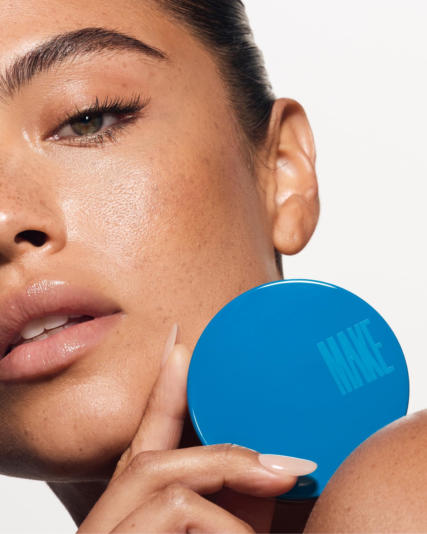 MAKE Beauty Skin Mimetic Microsuede Bronzer – Matte Stellar for Deep Skin