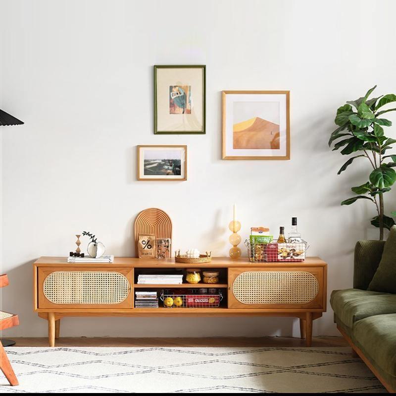 Mario Cane Rattan TV Stand