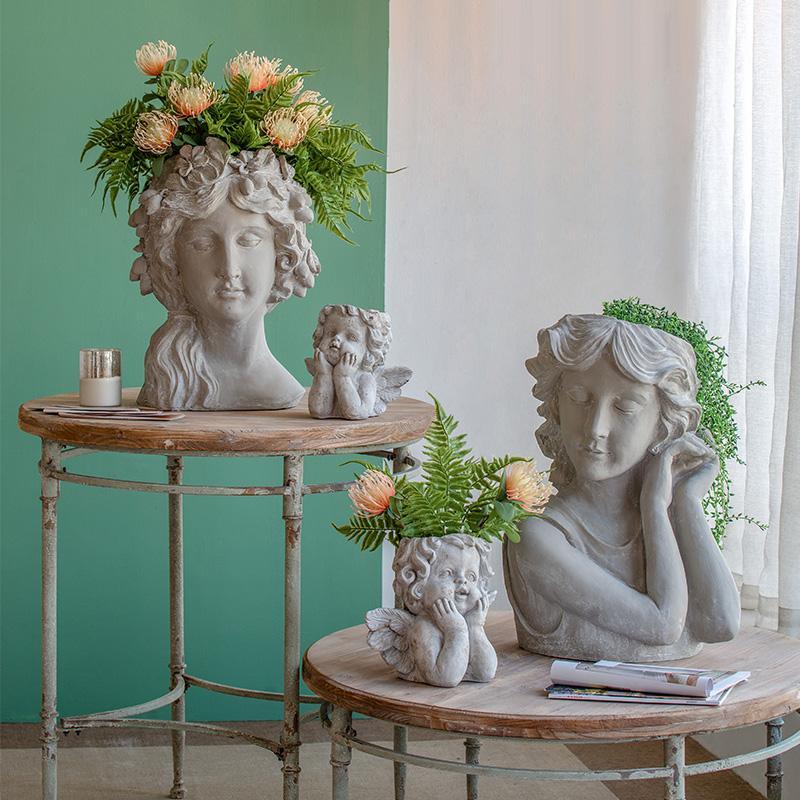 MI38 A Set Of Three Indoor/ Outdoor Plant Stands