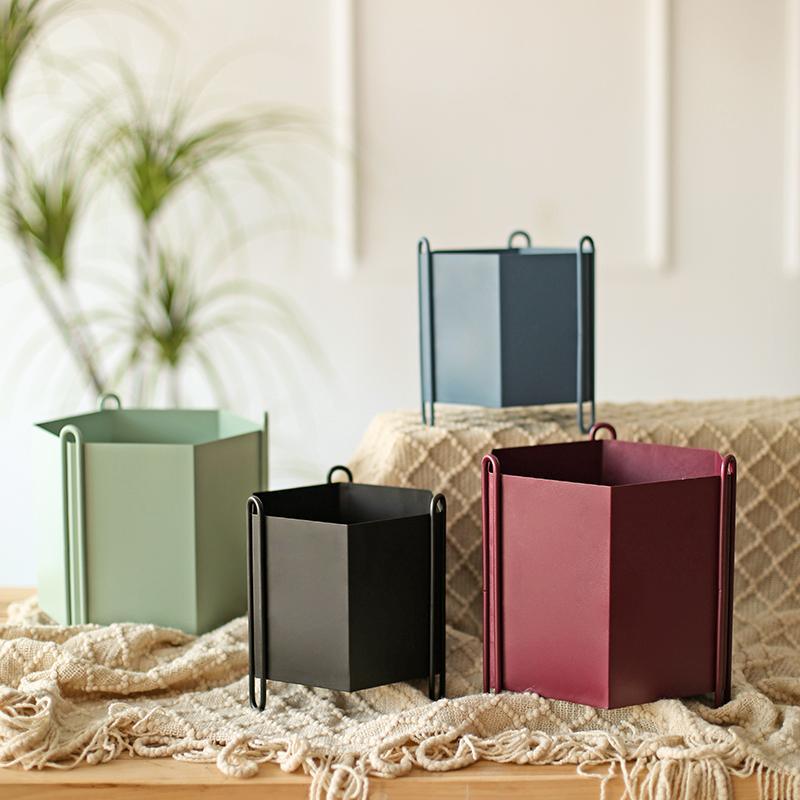 MI48 A Set Of Four Indoor Plant Stands