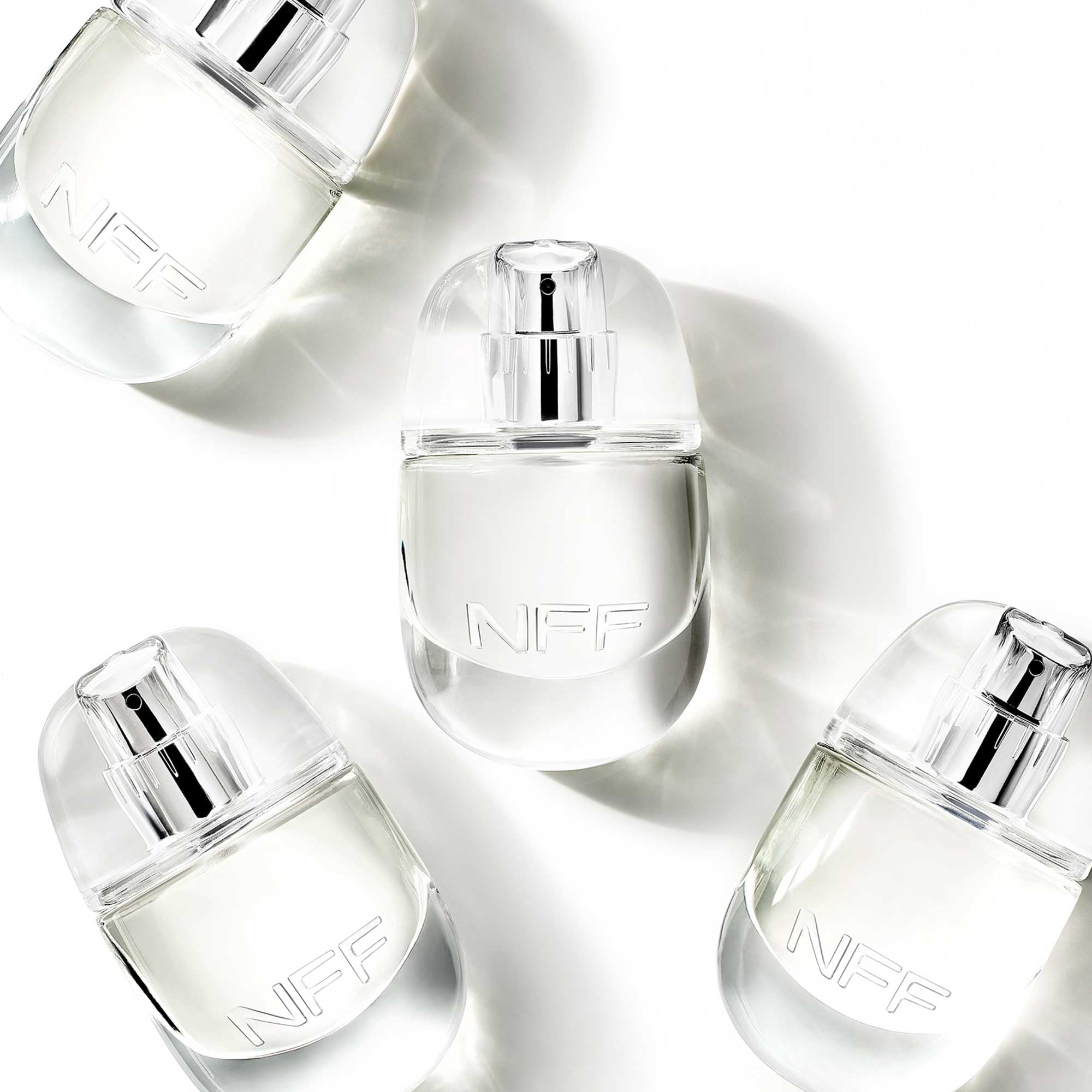 No Makeup Makeup No Fragrance Fragrance – Skin-Responsive, pH-Adaptive Essence