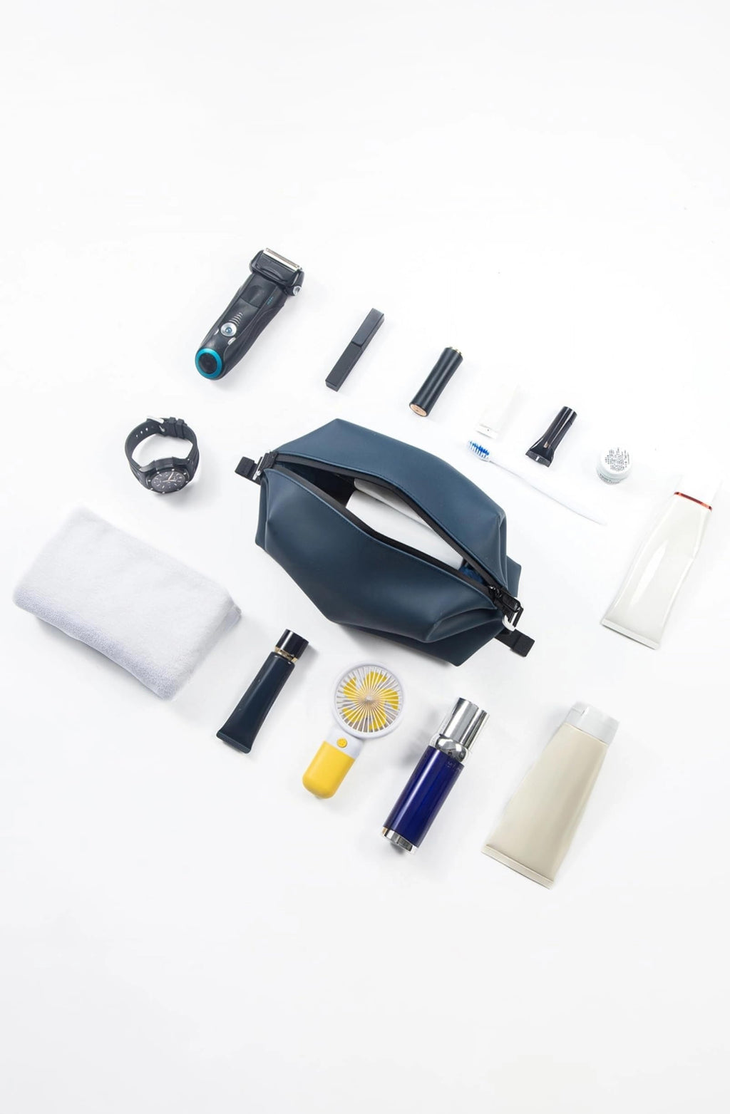 Onbagway 6x9.84 in Large Silicone Toiletry Bag – 4.5L, Waterproof, Foldable Travel Organizer, Navy
