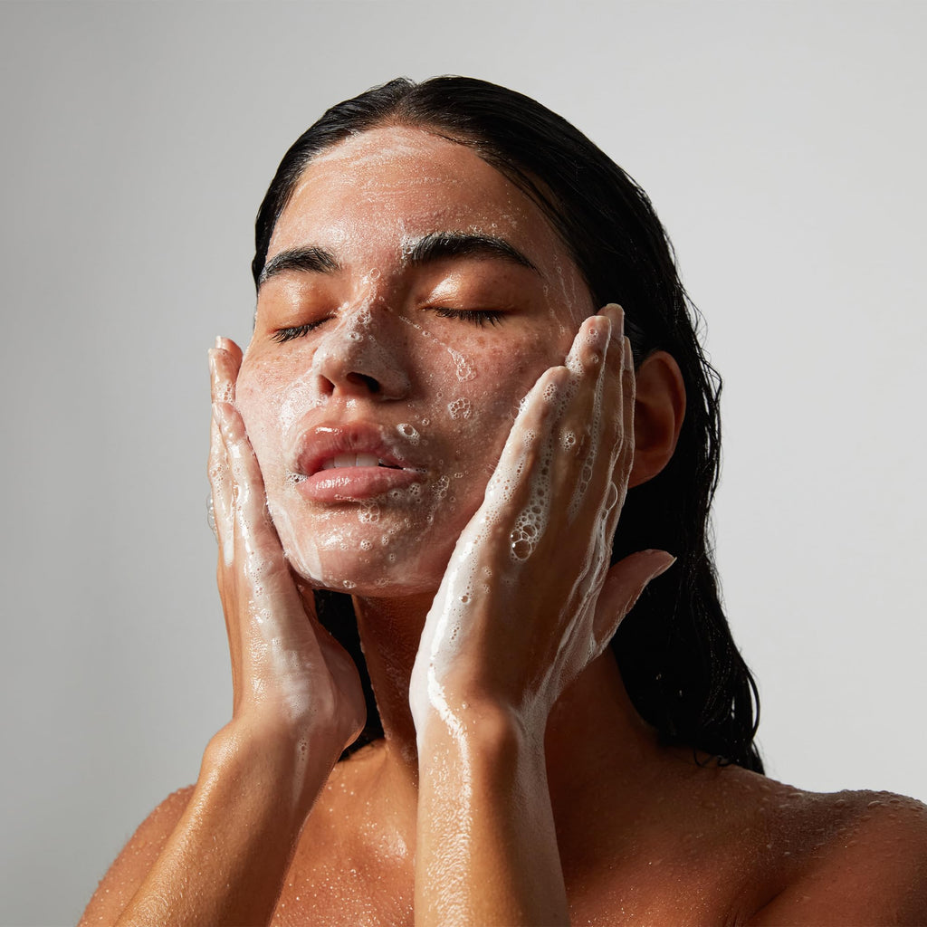 OUAI Detox Facial Cleanser - Deep Cleansing Face Wash with Glycolic Acid, Niacinamide & PHA