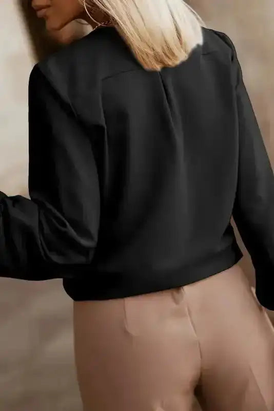 Pleated Neck Stretch Cuff Shirt