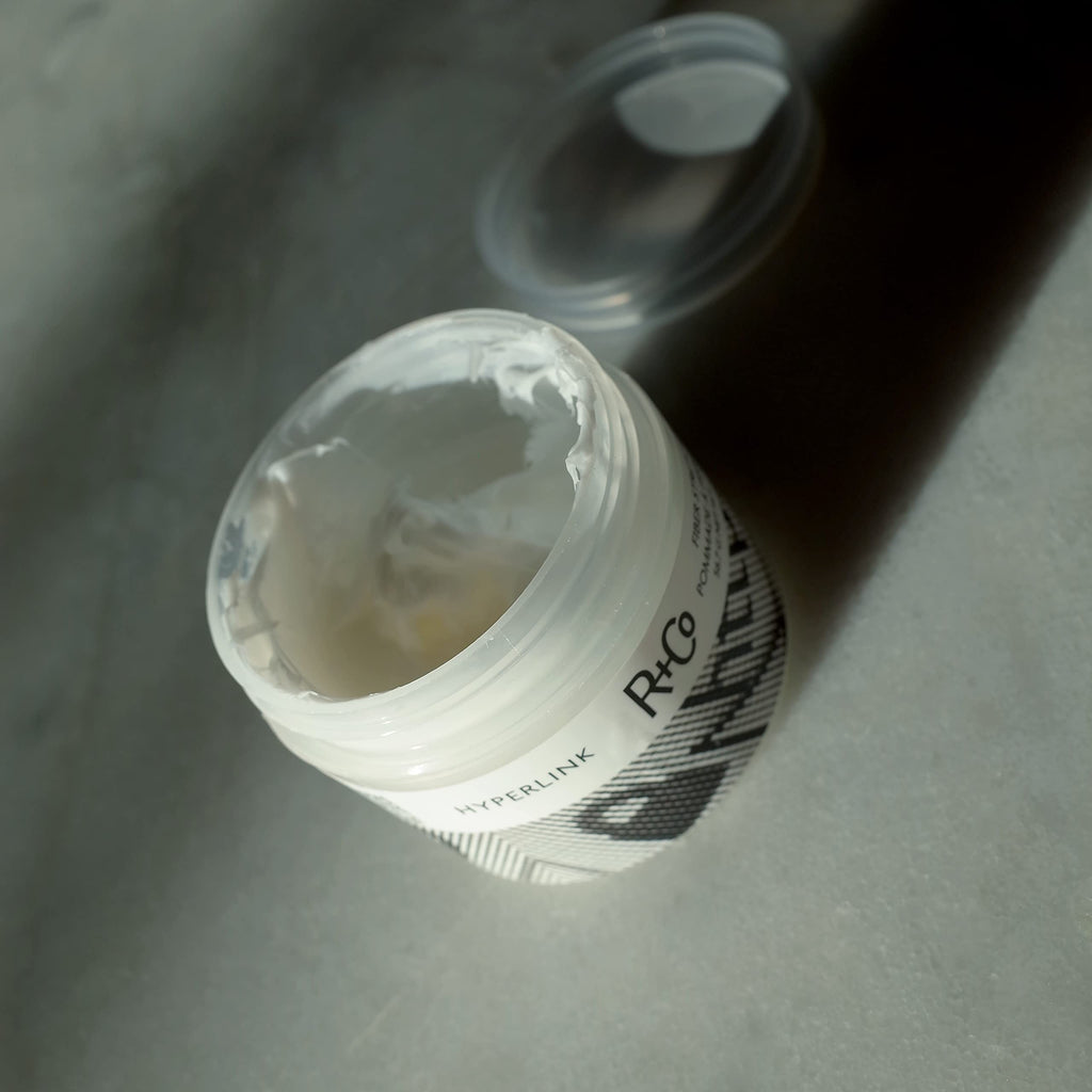 R+Co Hyperlink Fiber Stretch Pomade – Weightless Volume & Flexible Hold (56.7 g / 2 oz)