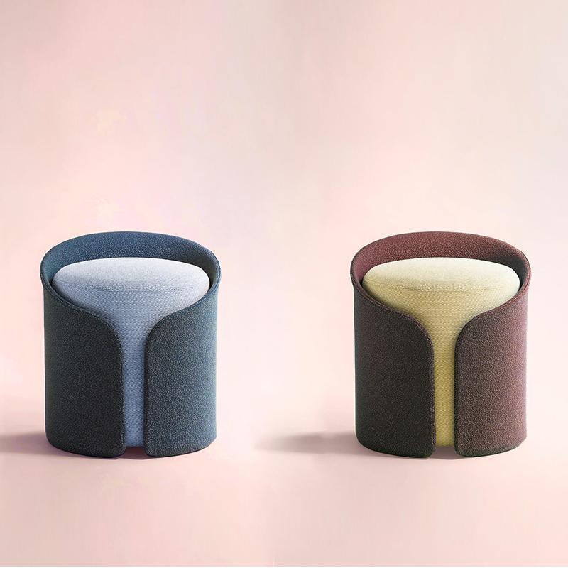 R1203 Alien Footstool