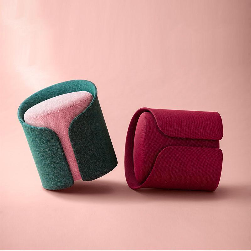 R1203 Alien Footstool