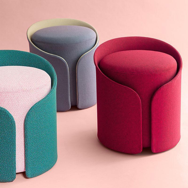 R1203 Alien Footstool