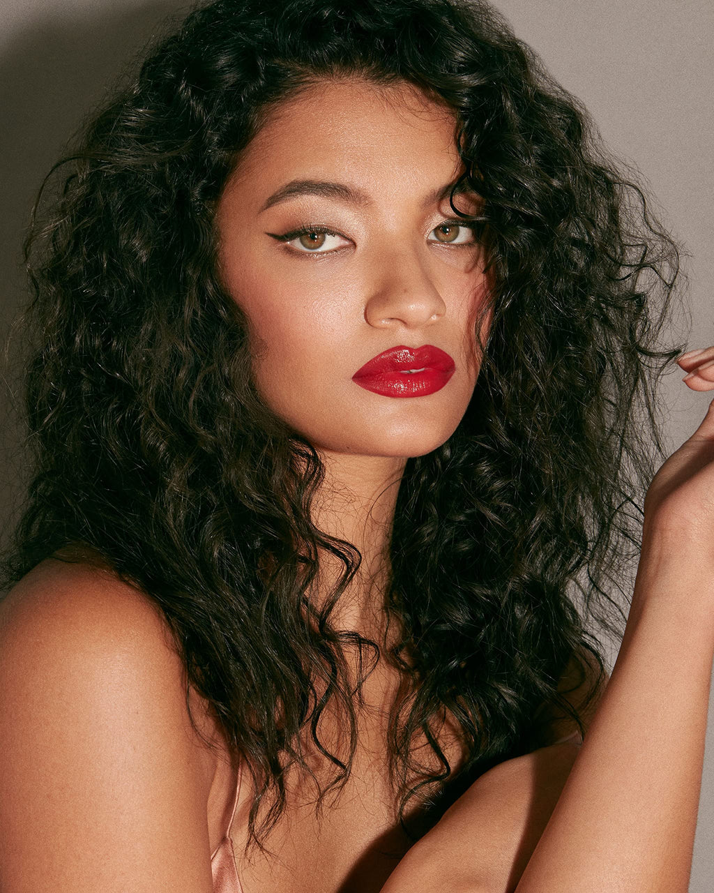 Rinna Beauty Icon Collection Hustle Lip Gloss – Tinted, Hydrating, Long-Lasting Shine | vegan & Cruelty-Free