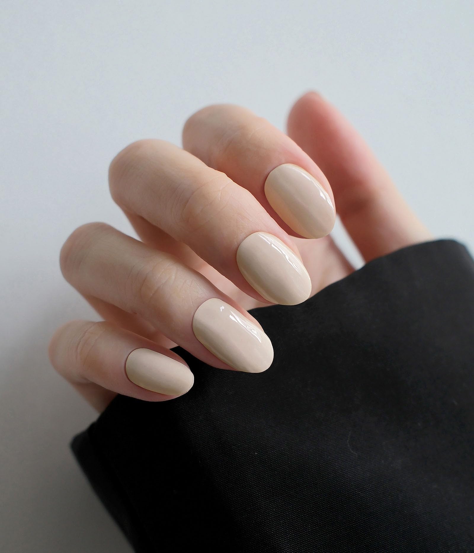 ruyeefam Nail Polish Strips - No UV Lamp Needed, 22 Pcs Salon Gel Wraps (Loft Light Nude)
