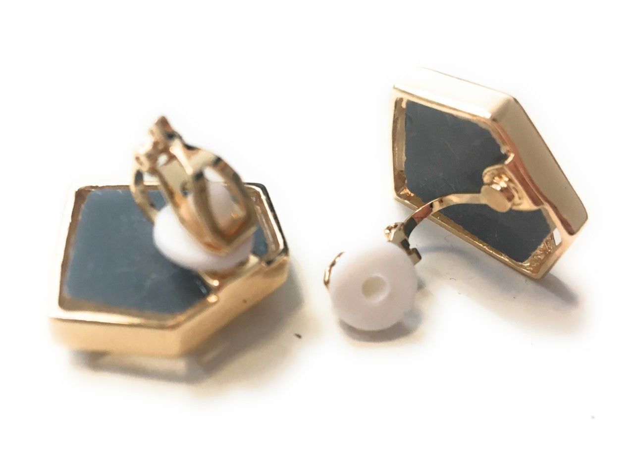 Gold Tone Diamand Shape Superwoman CLIP ON Earrings Studs