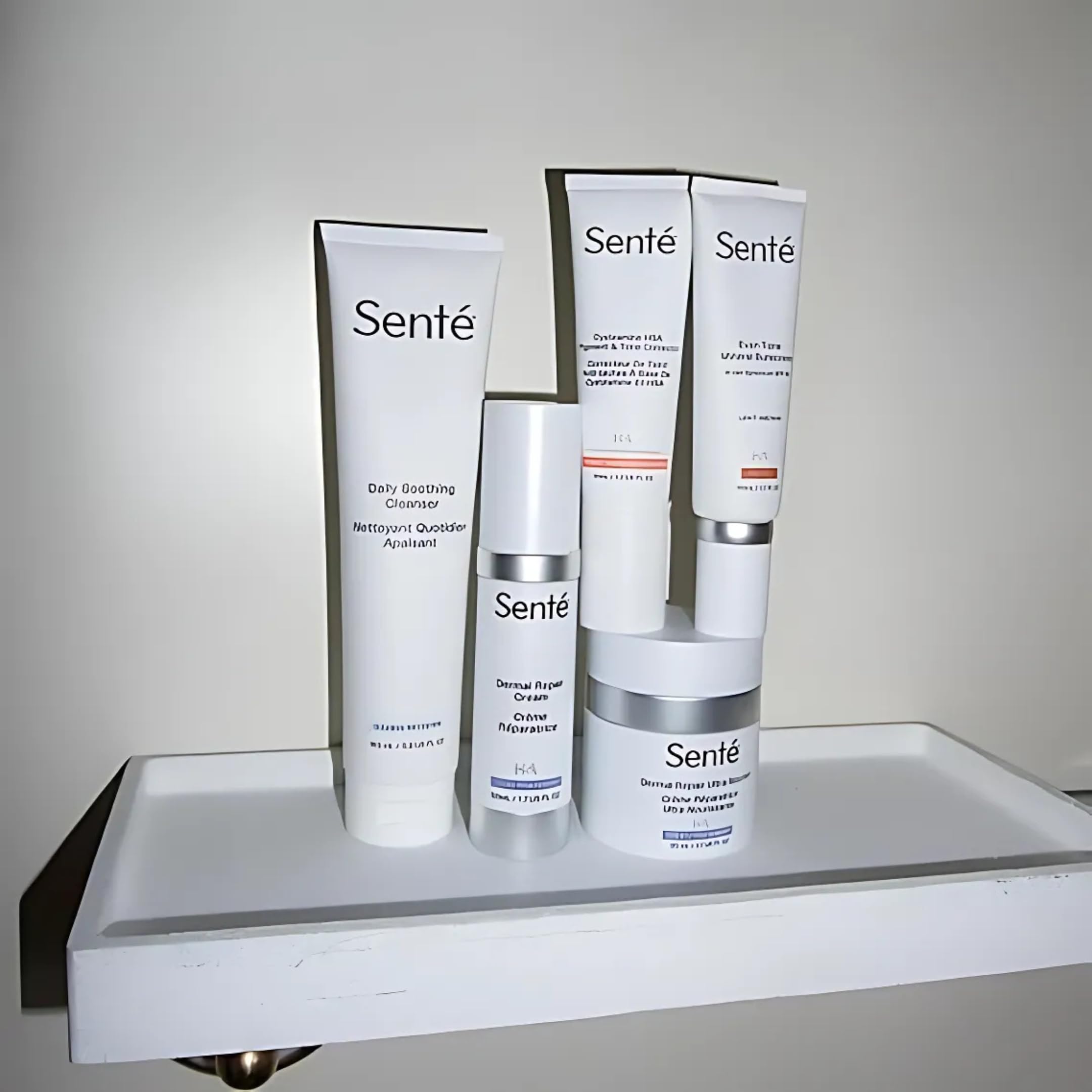Senté Even Tone Mineral Sunscreen Tint SPF 40 – Light-Medium, Hydrating, Lightweight UVA/UVB & Blue Light Defense