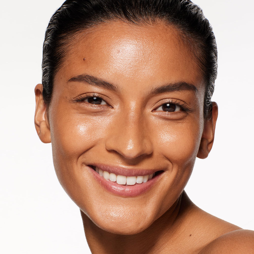 Shiseido RevitalEssence Skin Glow Foundation SPF 30 420 Bronze – Buildable Medium Coverage, 24-Hour Hydration, 12-Hour Wear