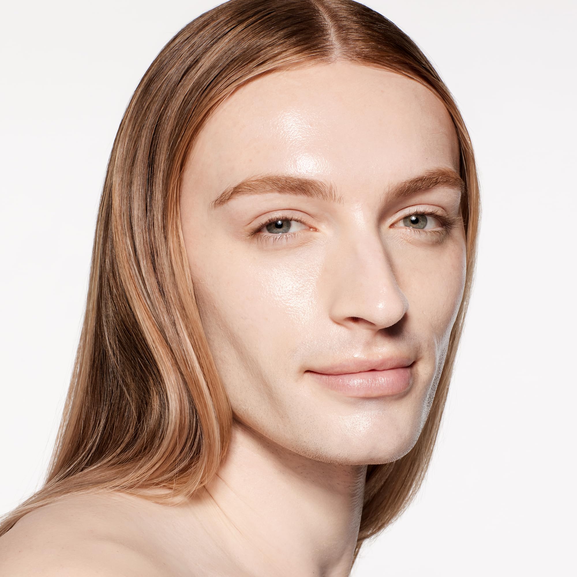 Shiseido RevitalEssence Skin Glow Foundation SPF 30 Ivory 120 — Buildable Medium Coverage, 24-Hour Hydration, 12-Hour Wear