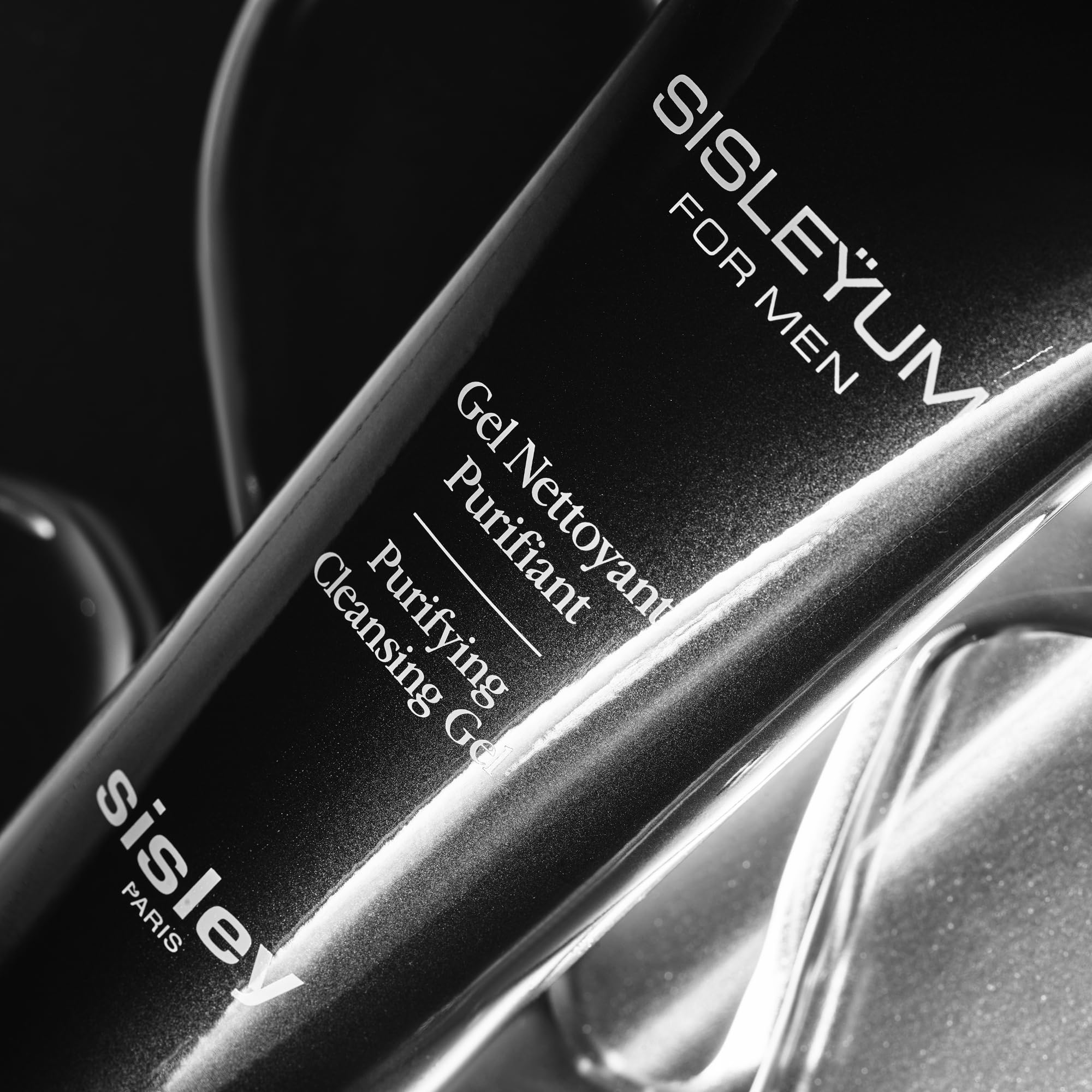 Sisley Paris Sisleyum Purifying Cleansing Gel for Men – Foaming Face Wash, Easy Rinse (125 mL)