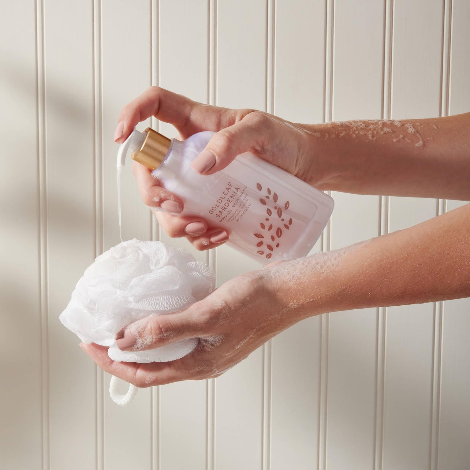 Thymes Moisturizing Body Wash with Pump – Goldleaf Gardenia Bath Soap