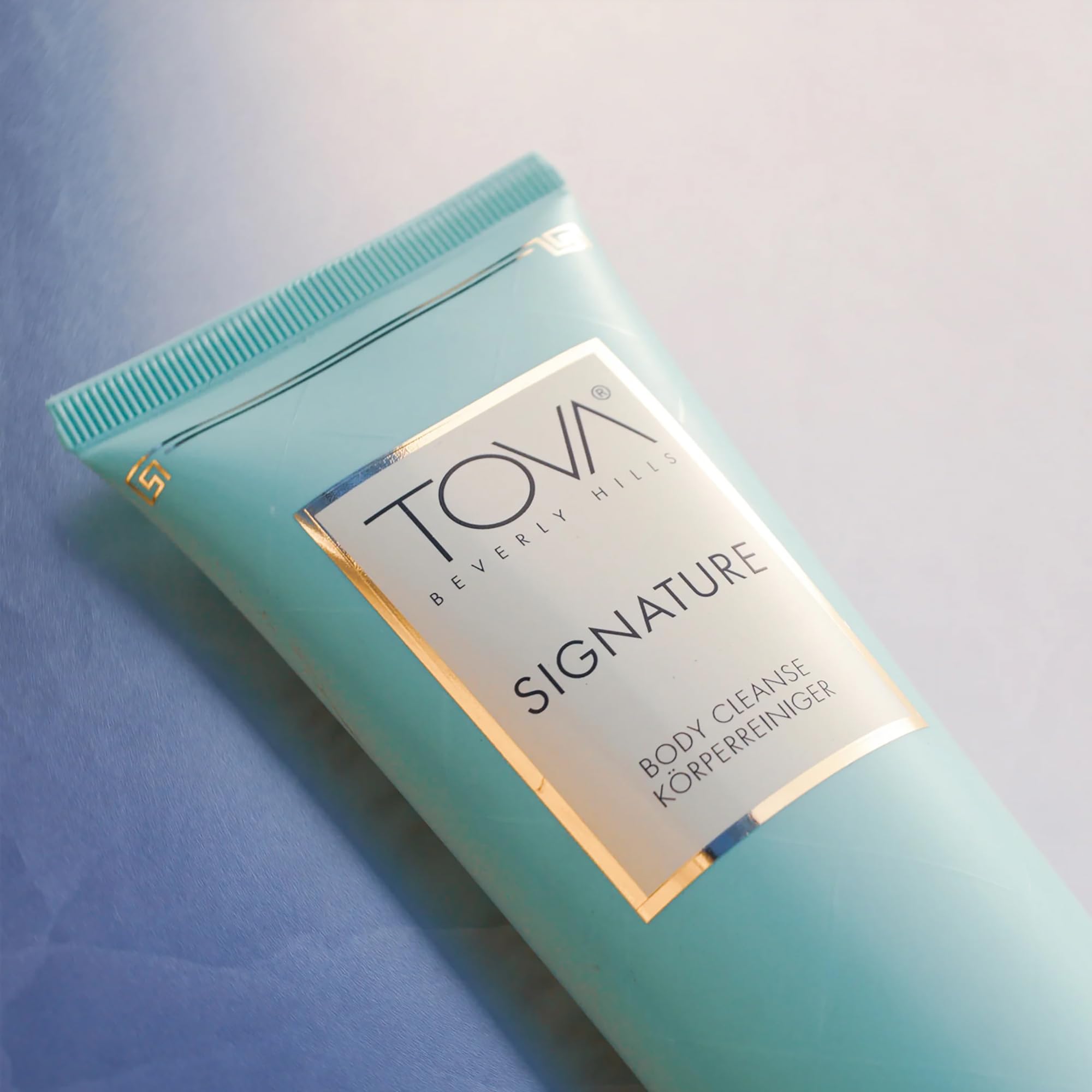 Tova Signature Body Cleanse – Moisturizing Fresh & Floral Shower Gel