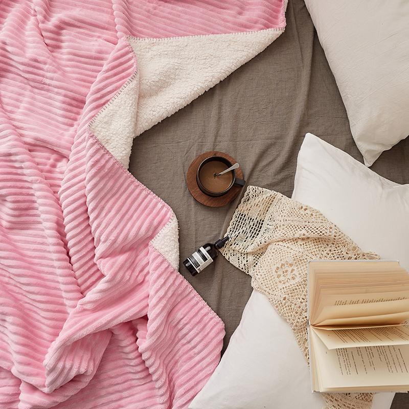 TU32 Blanket