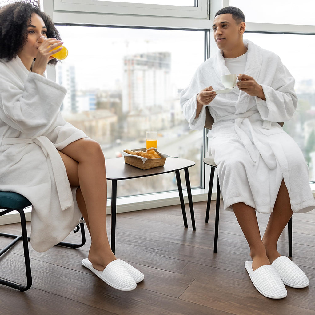 Vipay 12 Pairs Disposable Slippers for Guests – Breathable White Indoor Slippers (M/L)