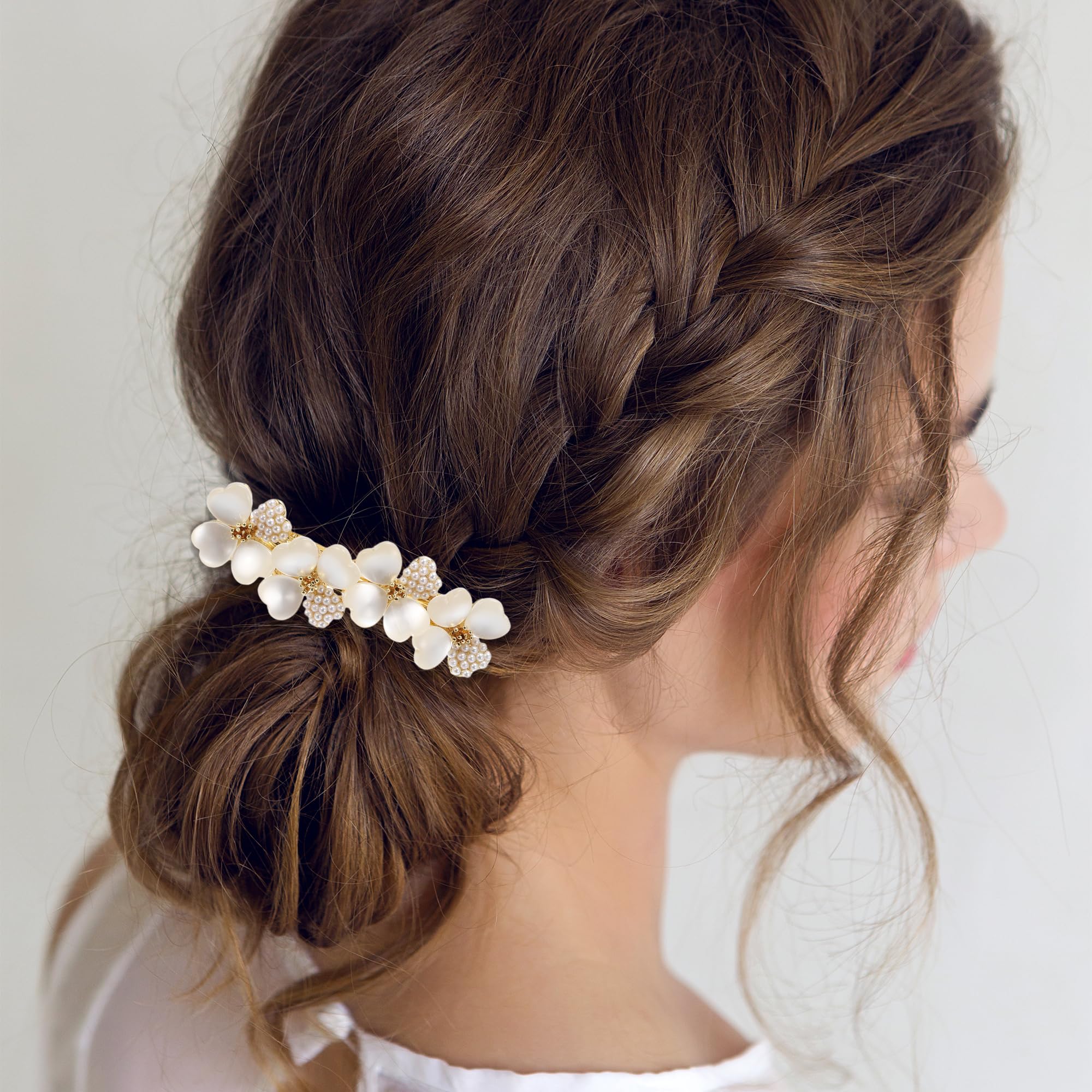 VOCOSTE Vintage Rhinestone Flower Hair Barrette – Small French Crystal Clip – Champagne