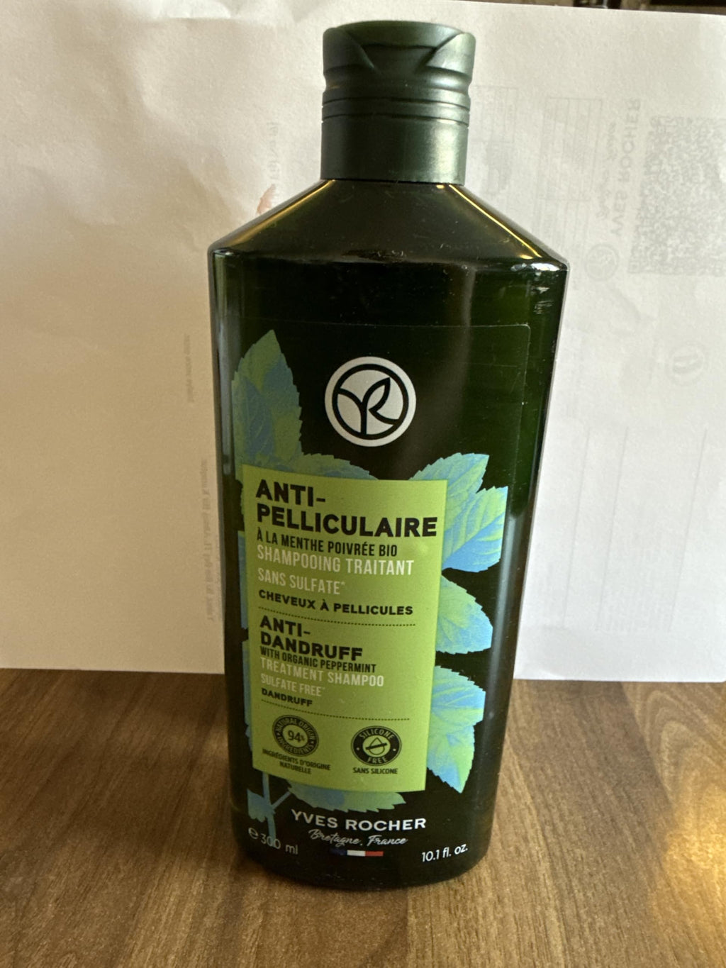 Yves Rocher Anti-Dandruff Treatment Shampoo – 300 ml | Plant-Based, Silicone-Free